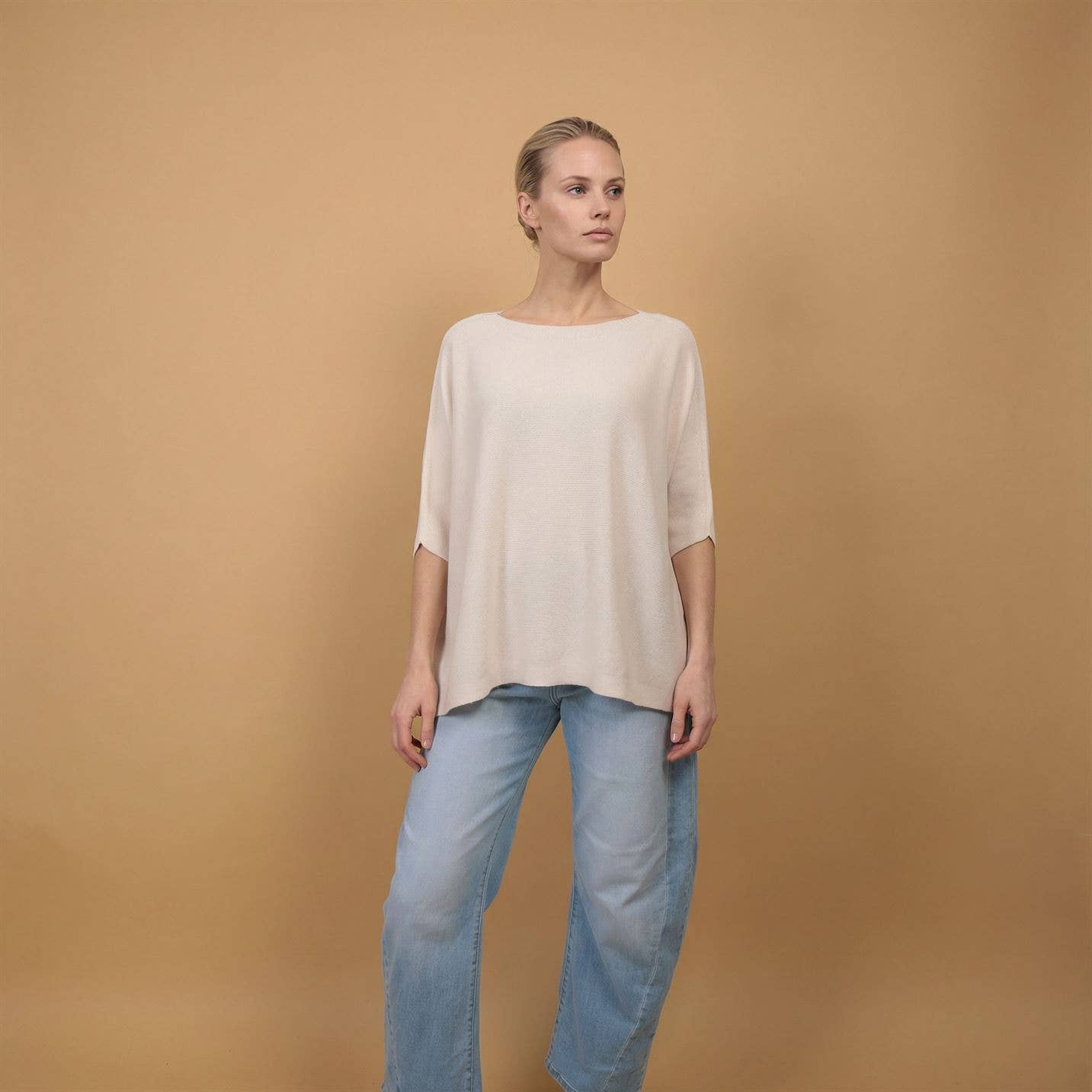 Weicher Oversize Feinstrick Kurzarm-Pullover – Flow Fit in Creme oder Salbei, Einheitsgröße