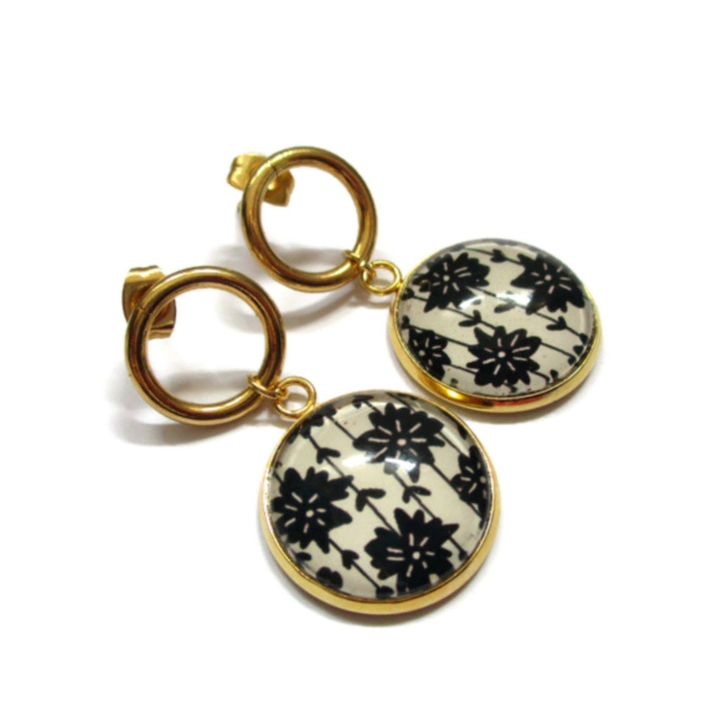 HÄNGENDE OHRRINGE, schwarze und weiße Blumen mit goldener oder silberner Oberfläche: Gold