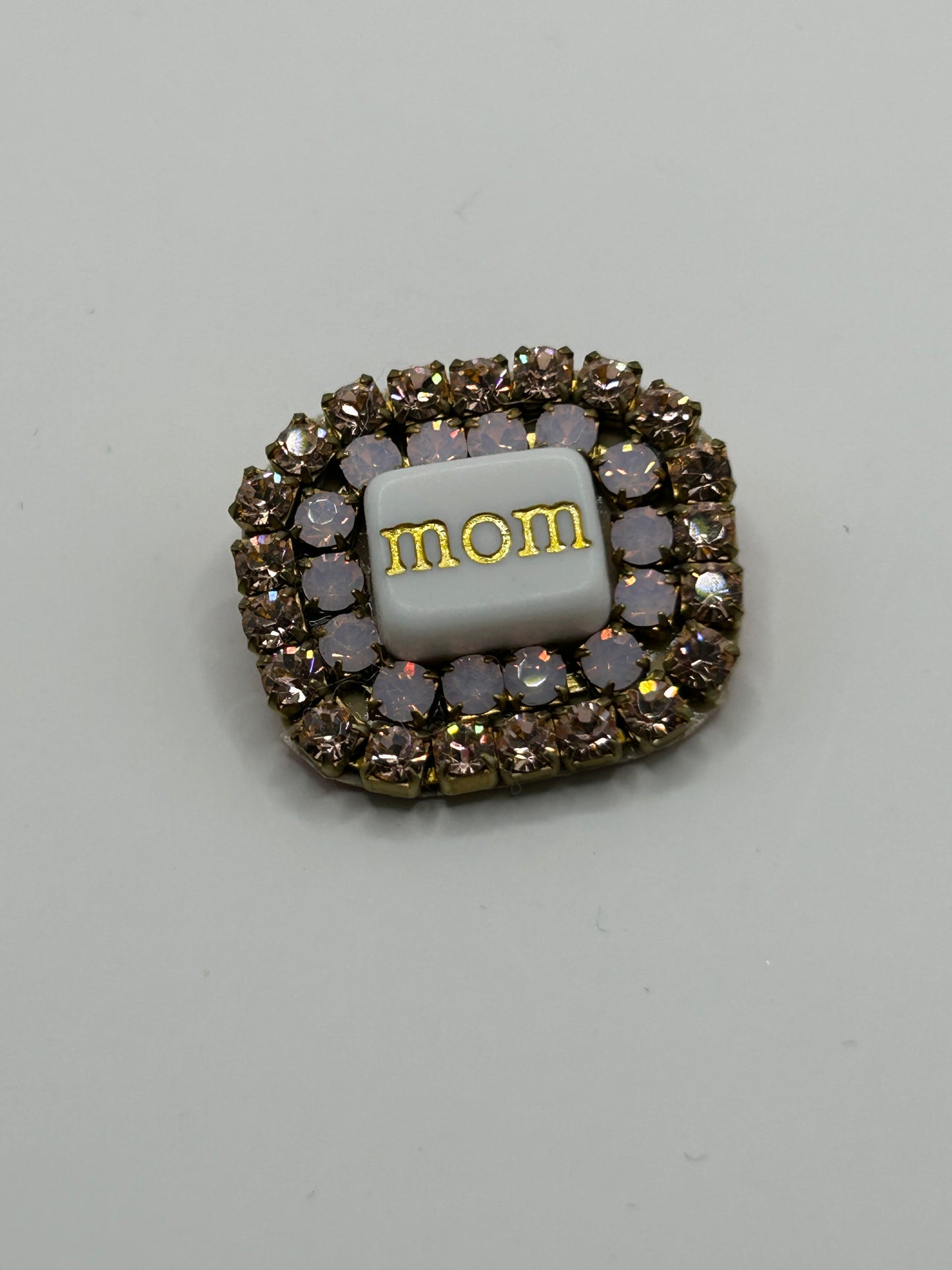 Elegante Strass-Brosche in Roségold – Klassische Anstecknadel | Glamour Schmuck