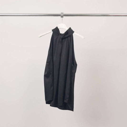 Blusenshirt // satinoptik in schwarz aus Viskose