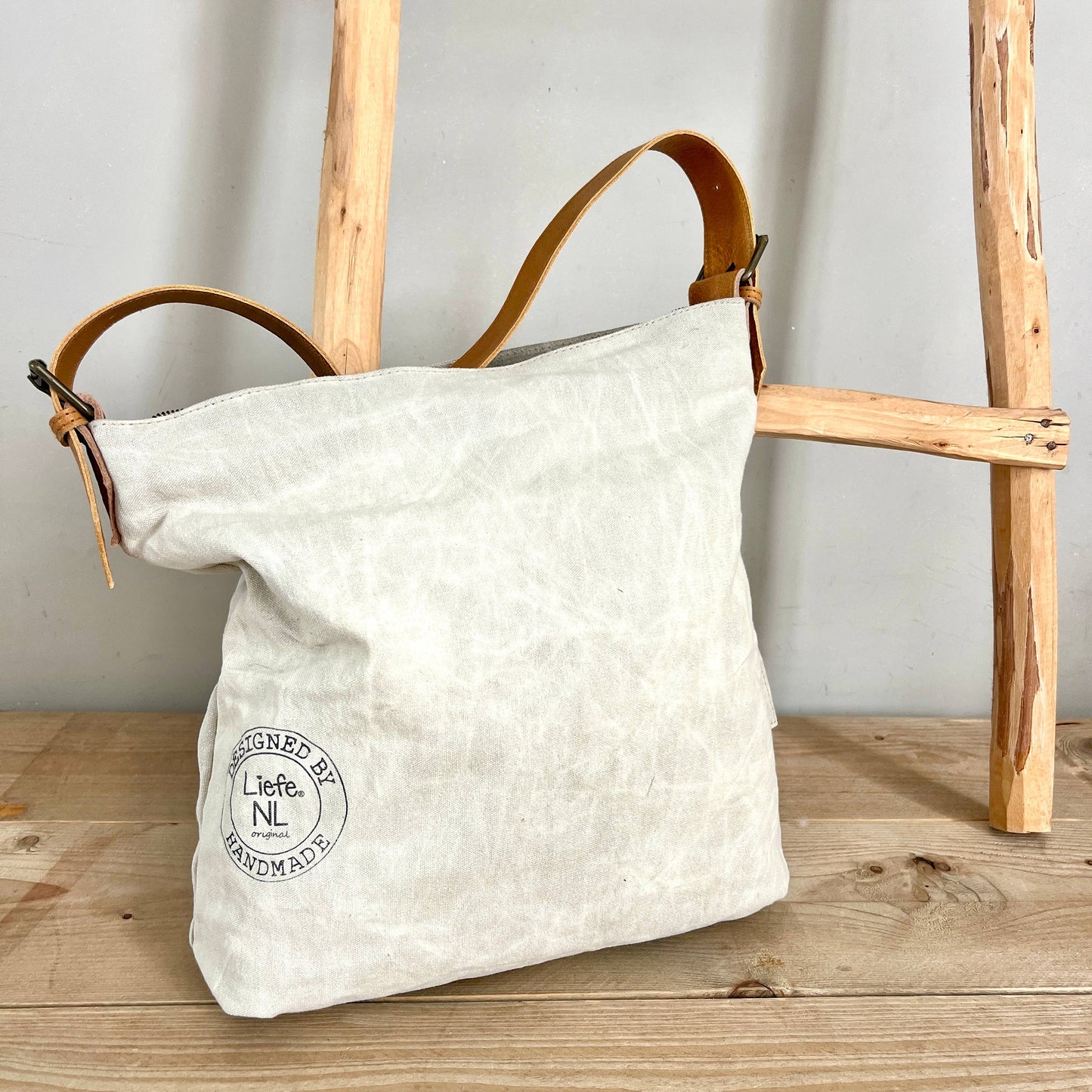 Handmade Schultertasche Liefe NL aus Canvas, nachhaltig