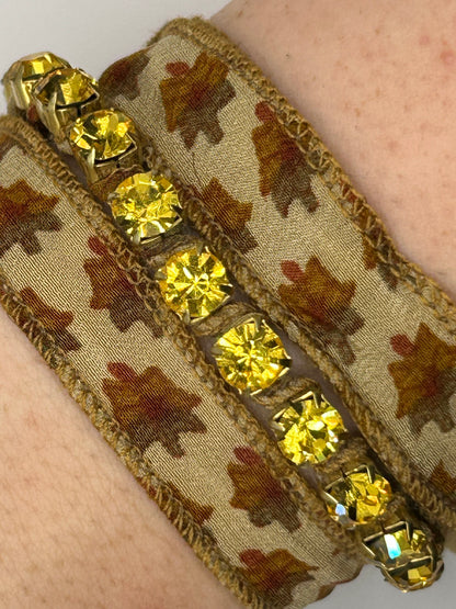 Tezee Wickelarmband „Autumn Glow“ – Strass & Stoff im Glamour Boho Stil