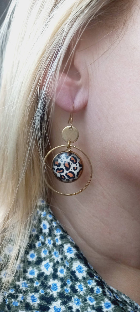 Creolen-Ohrringe mit Leopardenmuster in Gold- oder Silberoptik: Silber
