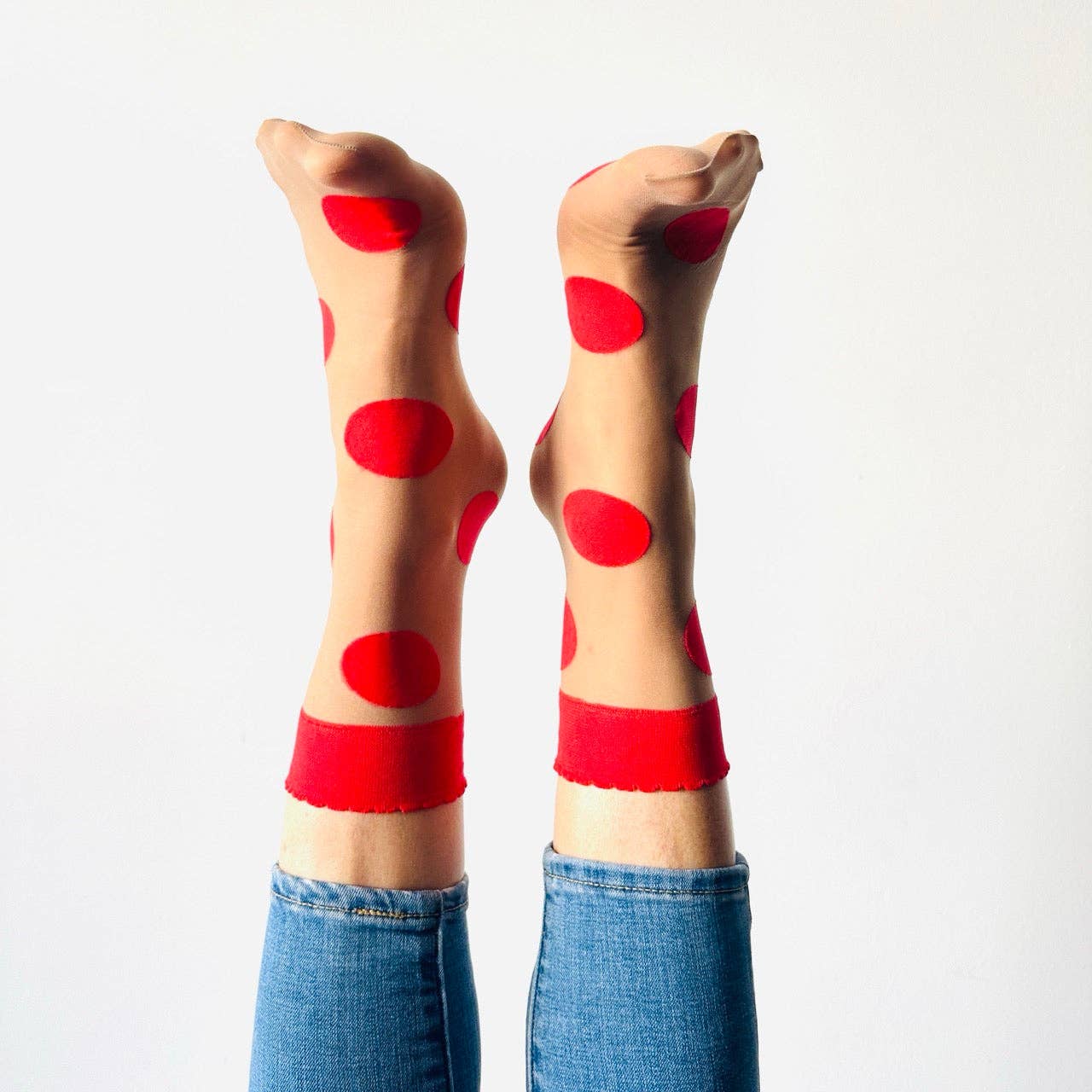 Sockette: Isabelle Söckchen mit roten Dots | Tüllsocken