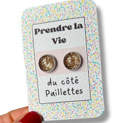 Gold Glitzer Ohrstecker „Du côté Paillettes“ – Funkelnder Luxus für jeden Tag- dans lˋair du temps bijoux