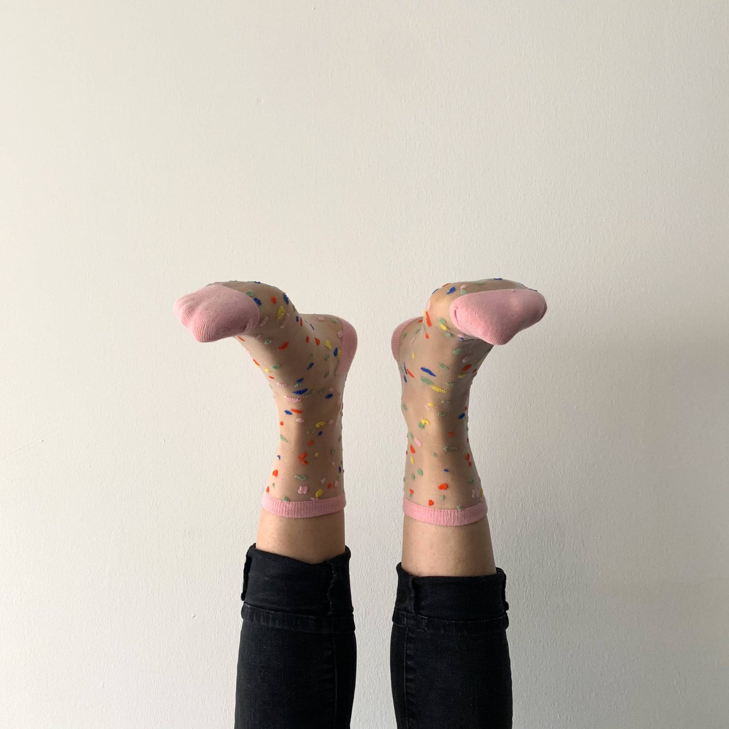 Annabelle - Transparente Fantasy-Socke mit Konfettimotiv für Damen: Weiß