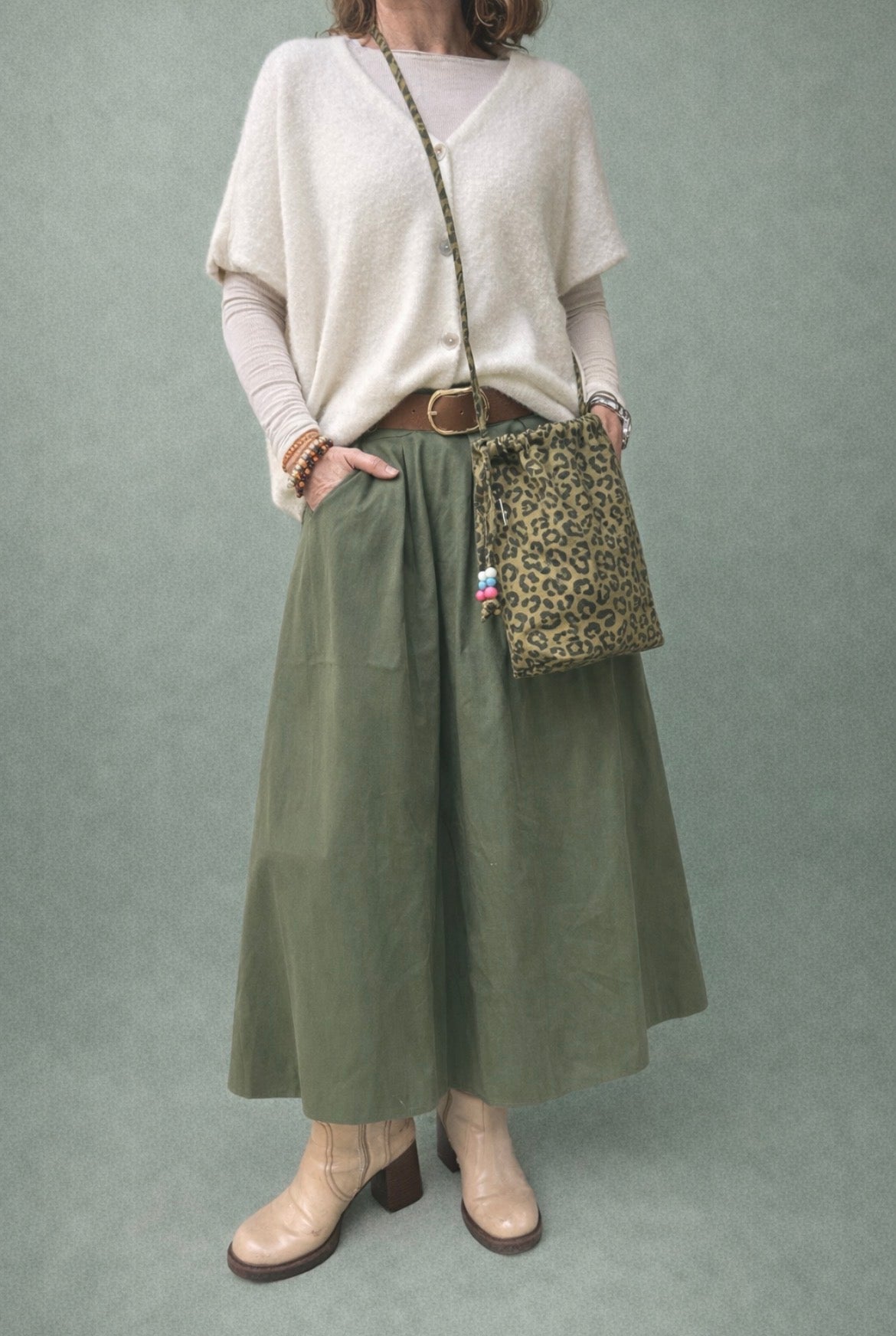 Khaki Midirock mit Gürtel – Feminin & Elegant Einheitsgröße 36-42