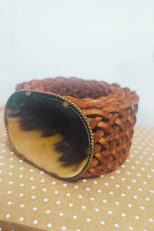 Lula Natura-BREITER BRAUNER LEDERGÜRTEL VENUS, handgearbeitet, Schnallenplattenmuster unterschiedlich in der Farbe