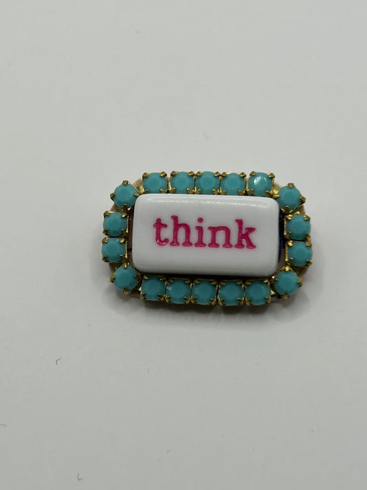 Tezee Statement-Brosche „think“ – Funkelnde Strassbrosche in Opalblau & Messingfassung