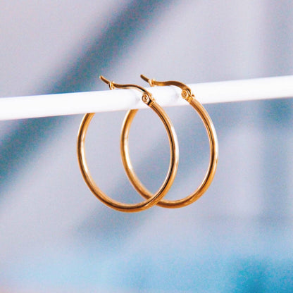 Bazou Creolen Gold 30 mm aus vergoldetem Edelstahl – Zeitlos & modern