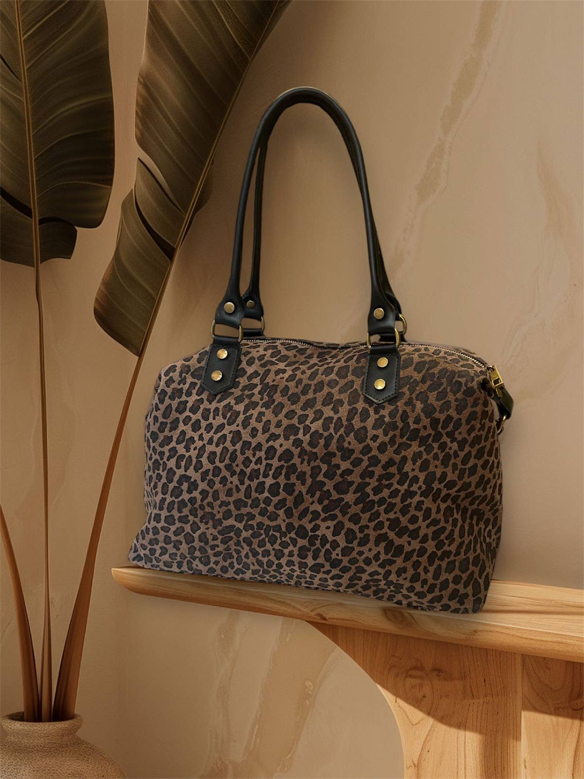 Leopard Weekender von Cherry Paris aus Rinds-Wildleder
