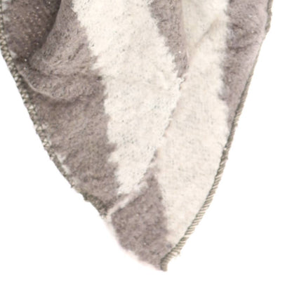 LOT83 Schal Beige/Weiß – ultraweicher Damen-Schal mit modernem Muster & Lederband | Elegantes Winter-Accessoire