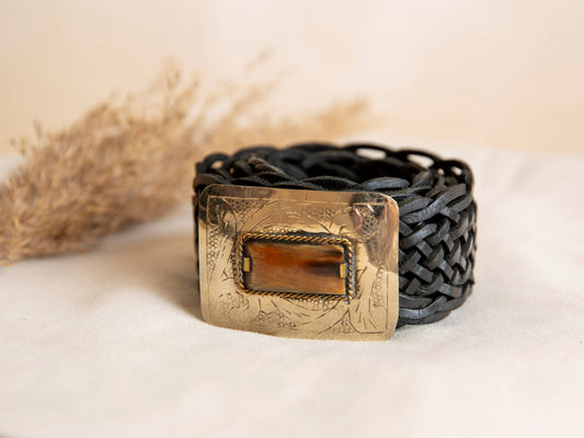 Lula Natura- SCHWARZER BREITER LEDERGÜRTELmit schwarzem oder weißen Mittelstein, handgearbeitet