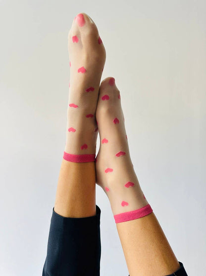 Sockette: Louise - transparente Damensöckchen mit kleinen Herzen: Rose