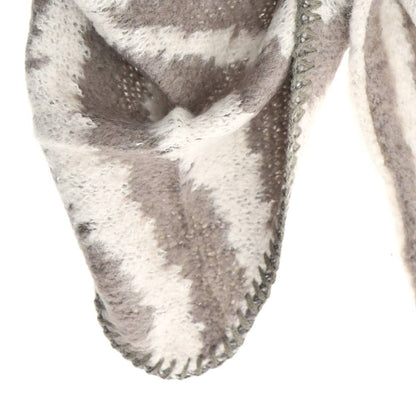 LOT83 Schal Grau/Weiß – ultraweicher Damen-Schal mit Muster & Lederband | Stylisches Winter-Accessoire