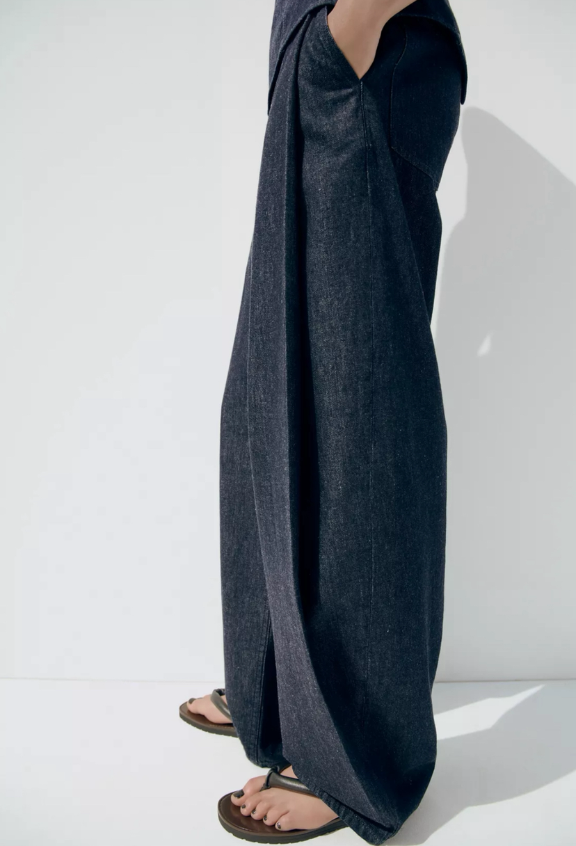 Hose // weite Hose in schwarz oder jeans                                                      Lieferbar ab ca. 15.8.26