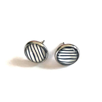 Dans lˋair du temps bijoux- Streifen Ohrstecker „C’est l’Amour – À la plage“ – Französische Liebe im Beach-Style