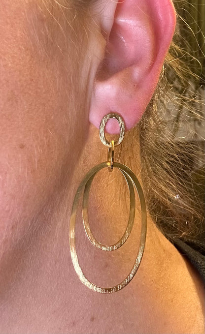 Bazou Ohrringe Gold – Doppelring-Design aus Edelstahl | Minimalistisch & Elegant