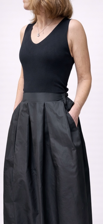 V-Neck Tank Top – Basicshirt in Strick in verschiedenen Farben, Einheitsgröße