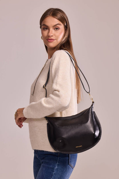Cherry Paris Halfmoon Tasche in schwarz, echtes Rindsleder