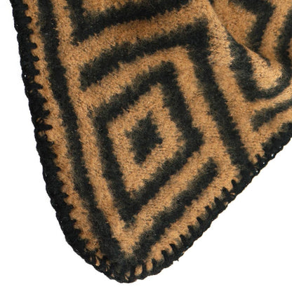 LOT83 Schal Braun/Schwarz – Damen-Schal mit geometrischem Muster & Lederband | Stylisches Winter-Acces