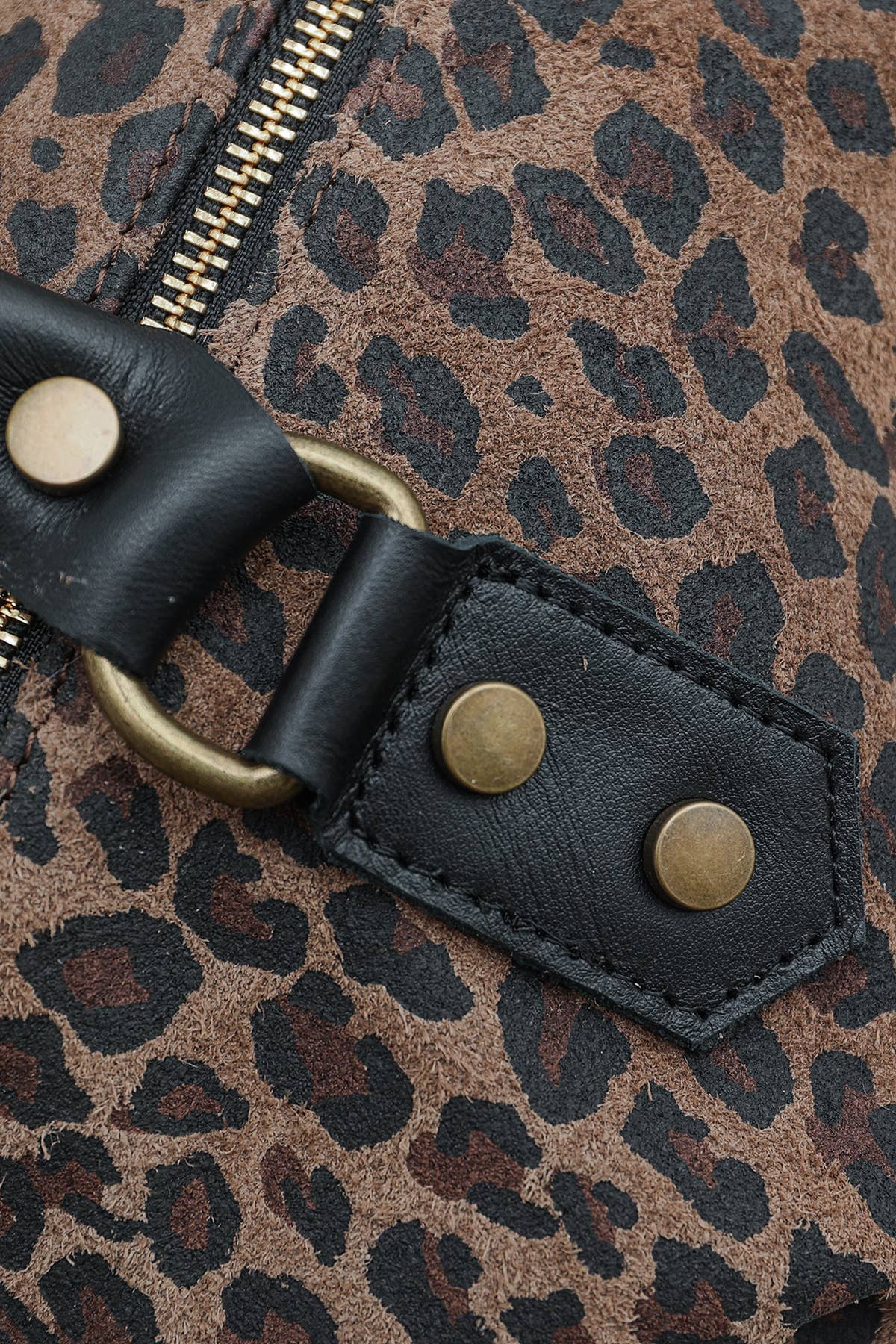 Leopard Weekender von Cherry Paris aus Rinds-Wildleder