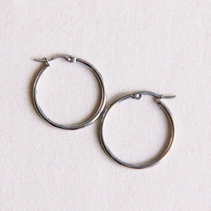 Bazou Creolen Silber 30 mm aus Edelstahl – Zeitlos, elegant & vielseitig