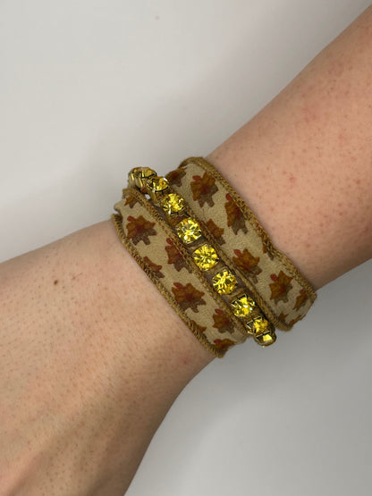 Tezee Wickelarmband „Autumn Glow“ – Strass & Stoff im Glamour Boho Stil