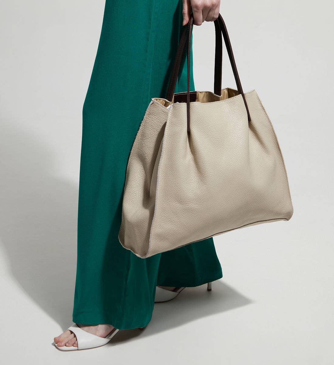 Tasche ETHEL in Khaki aus echtem Leder