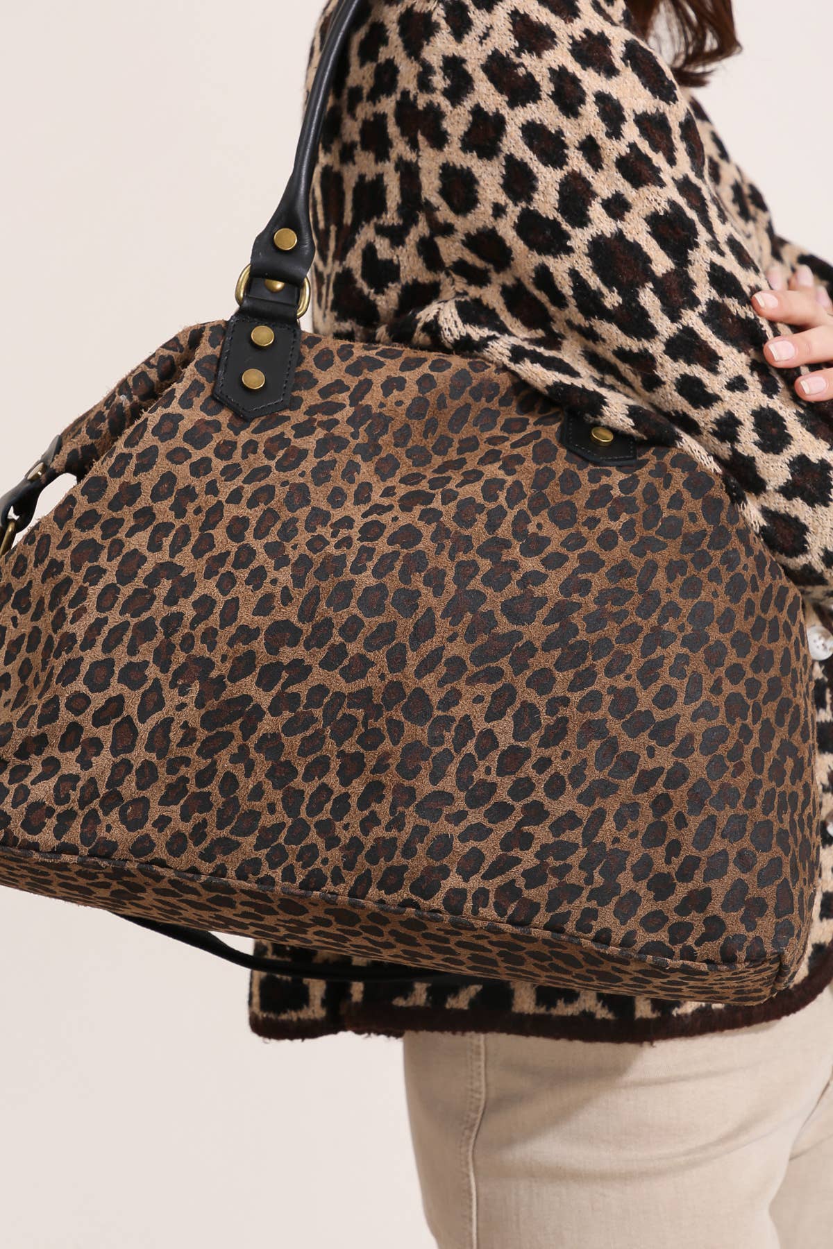 Leopard Weekender von Cherry Paris aus Rinds-Wildleder