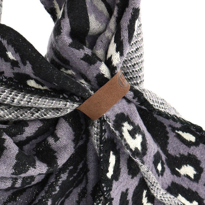 LOT83 Schal Schwarz/Grau – weicher Damen-Schal mit Animalprint & Lederband | Stylisches Statement-Accessoire