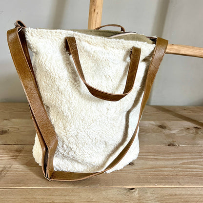 Liefe NL Teddy-Tasche mit Lederhenkeln in wollweiß