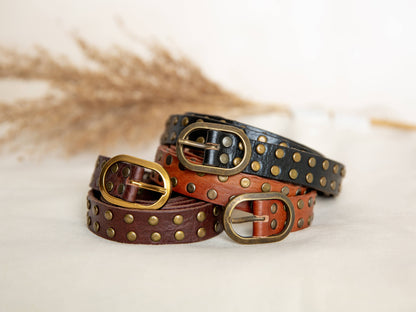 Lula Natura-BRAUNER LEDERGÜRTEL MIT KLEINEN NIETEN, handgearbeitet