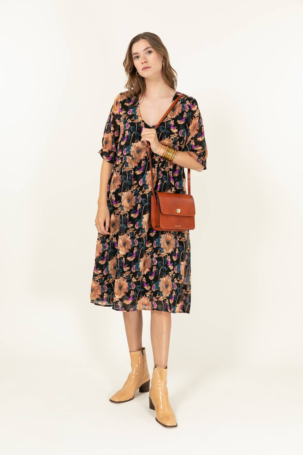 Tasche HELOISE in Kamel/ Cognac, aus echtem Leder