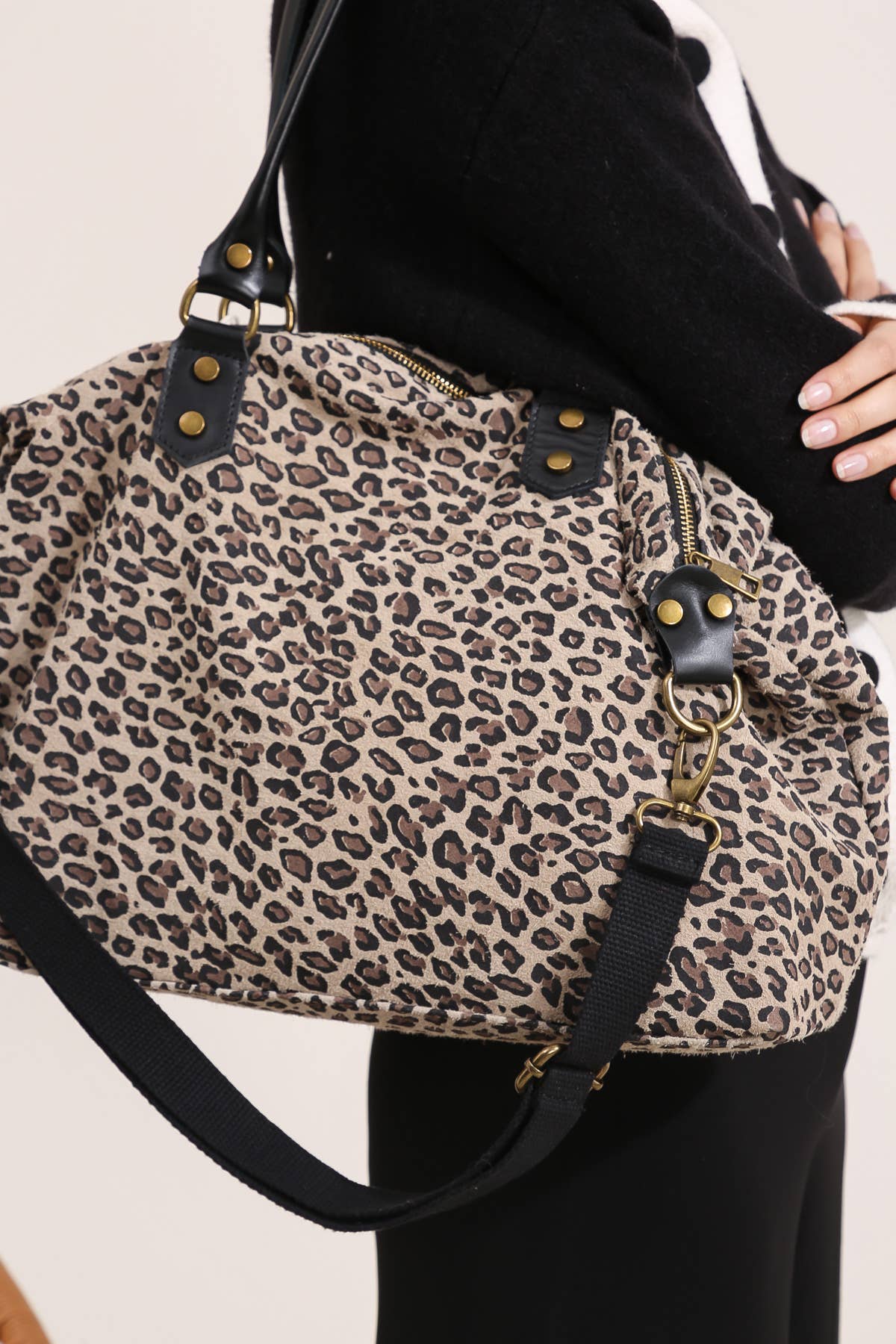 Leopard Weekender von Cherry Paris aus Rinds-Wildleder