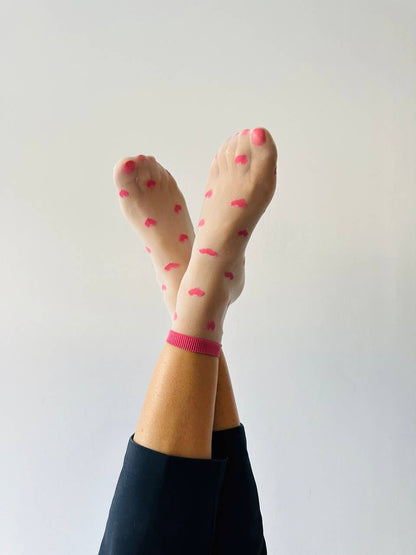 Sockette: Louise - transparente Damensöckchen mit kleinen Herzen: Rose