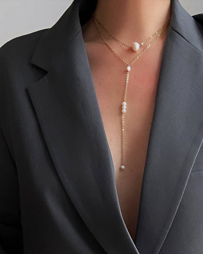 Helles Paris-ISLA Halskette, vergoldet mit Süßwasserperlen